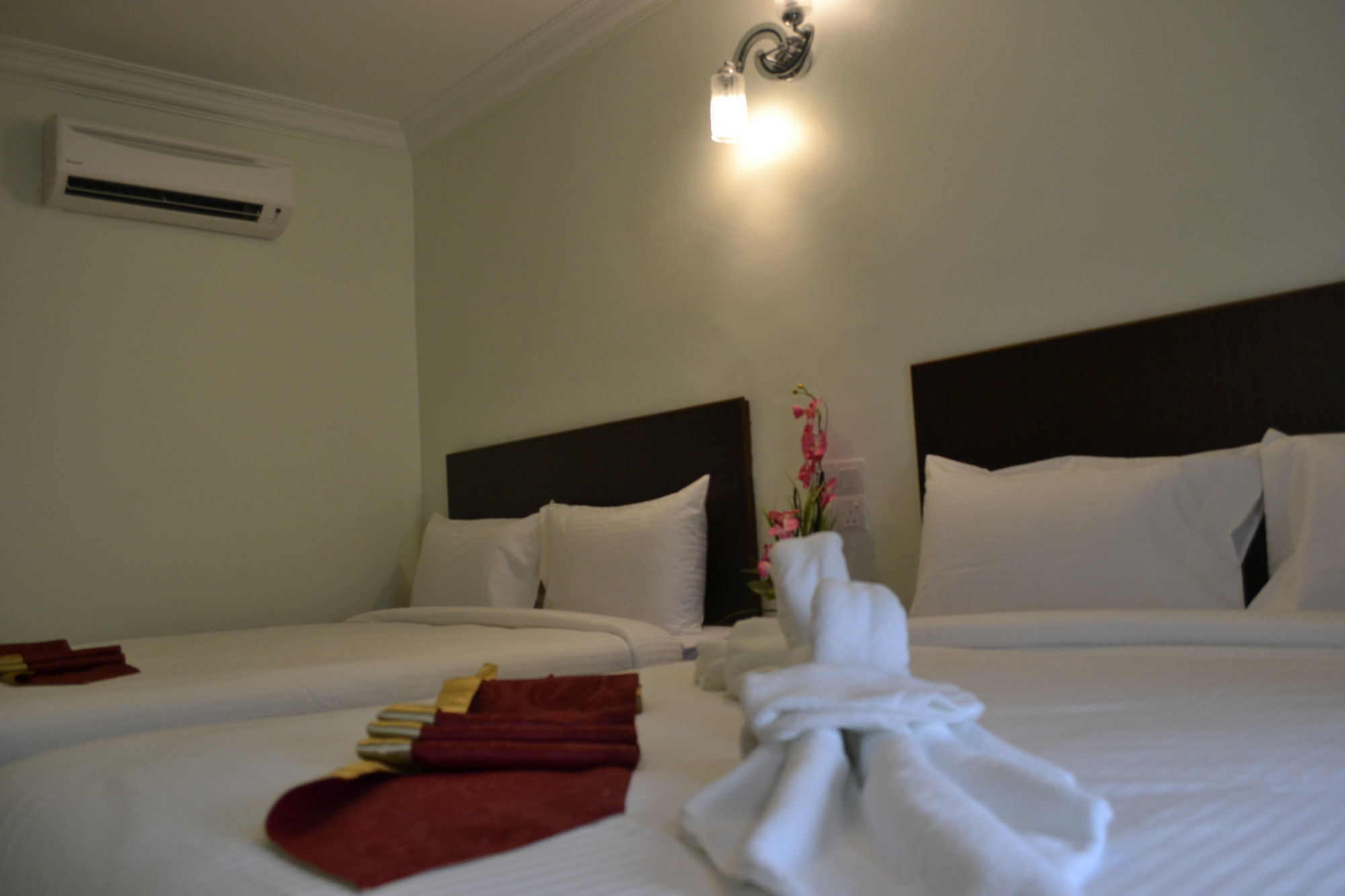 Dr Hotel Bayan Lepas Exterior foto