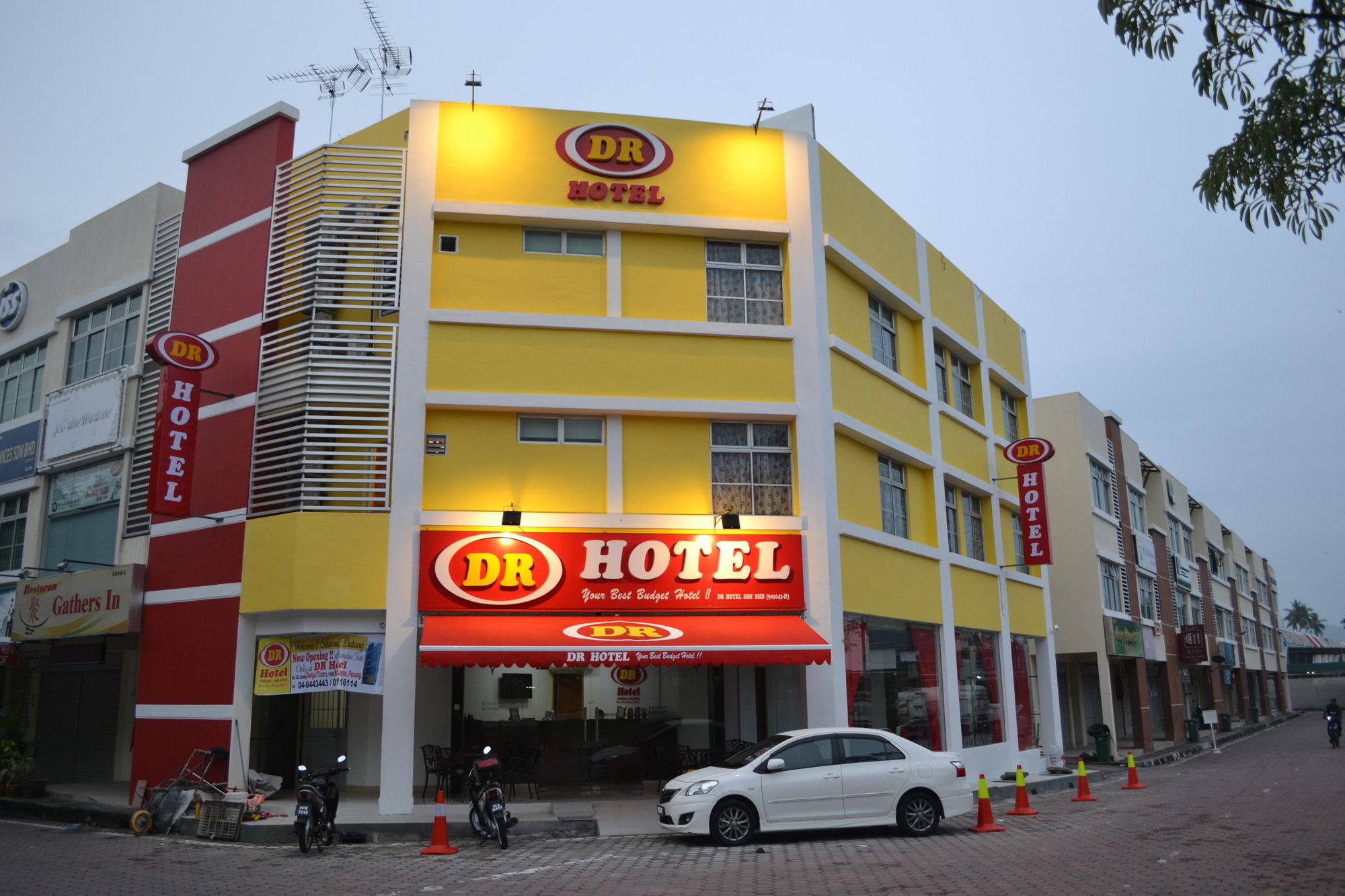 Dr Hotel Bayan Lepas Exterior foto